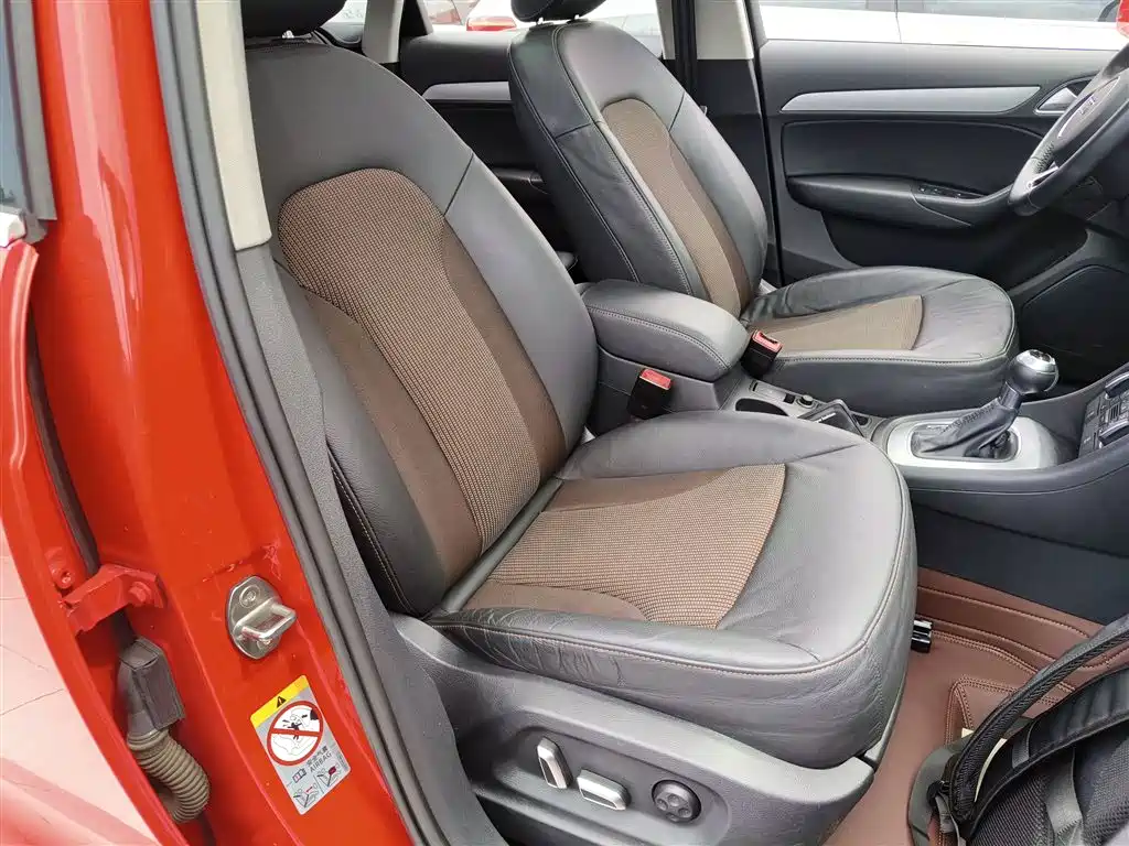 Audi Q3 2016 30 TFSI Fashion фото 25