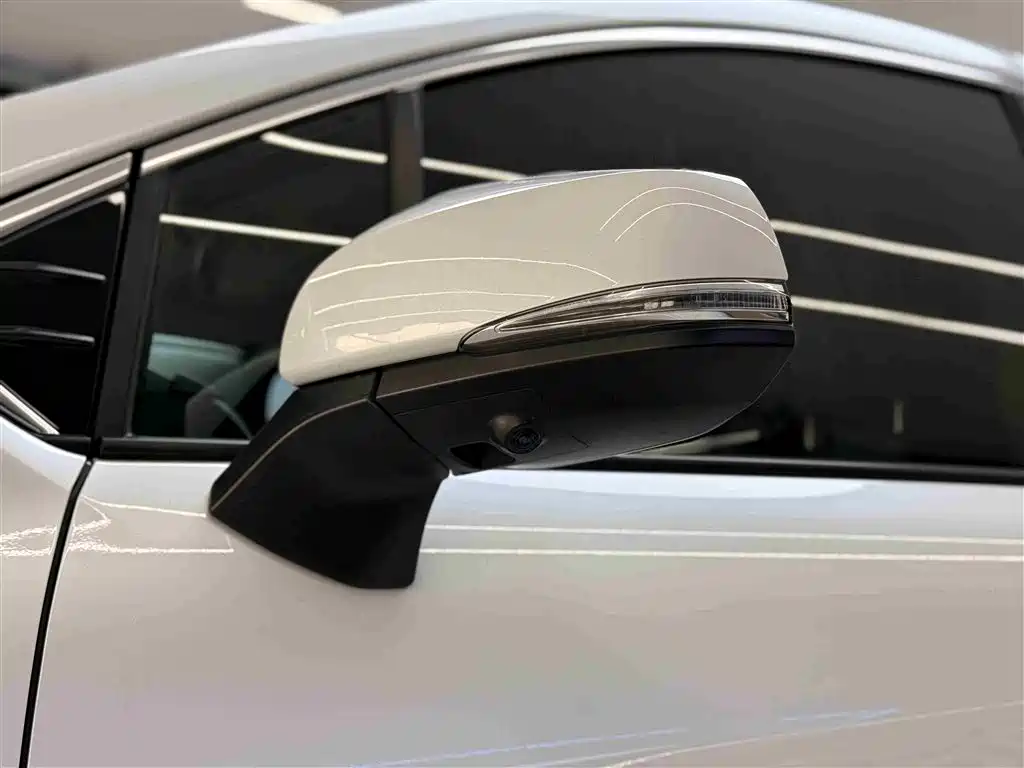 Toyota Sienna 2023 2.5L Hybrid Comfort Edition фото 25