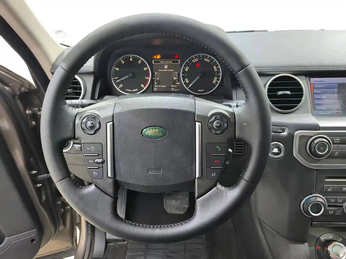 Land Rover Discovery 2010 5.0 V8 HSE Gasoline Version фото 10