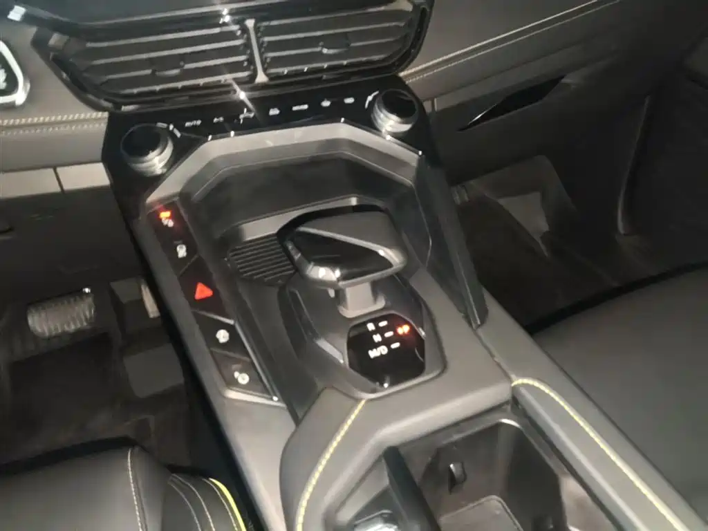 Lynk & Co 06 2023 Remix 1.5T Power Halo фото 14