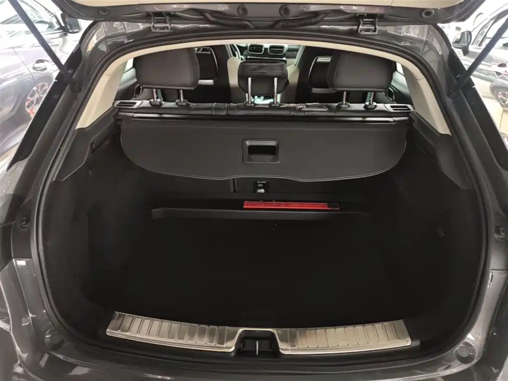 Lynk & Co 02 2018 Model 1.5T DCT 2WD Yao Pro Edition China V фото 18