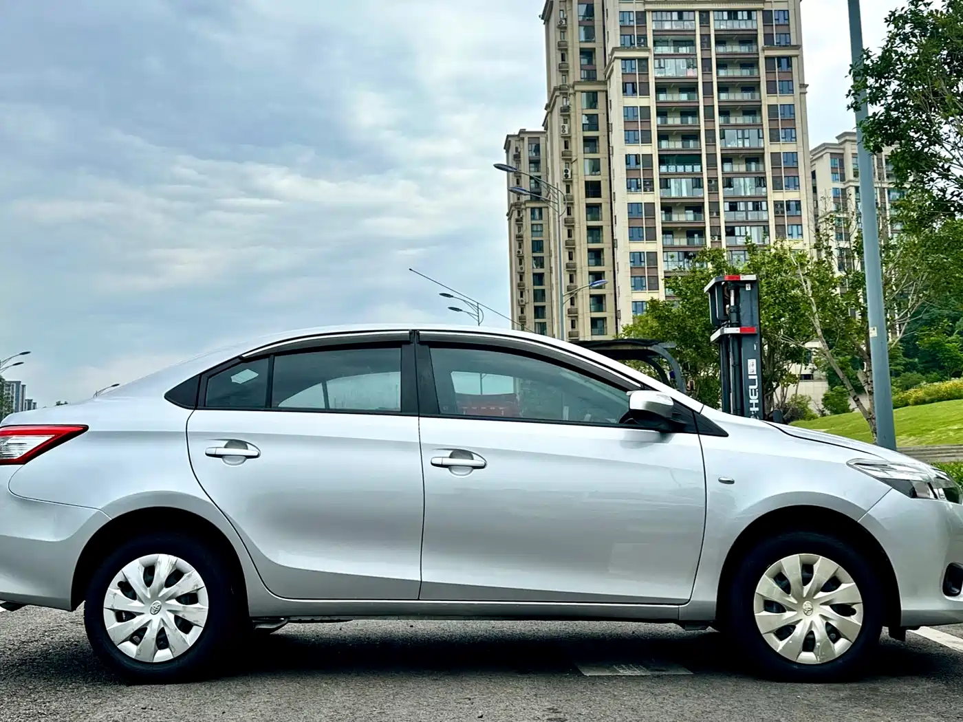 Toyota Vios 2016 1.5L Manual Zhi Zhen Xing Yao Edition фото 28