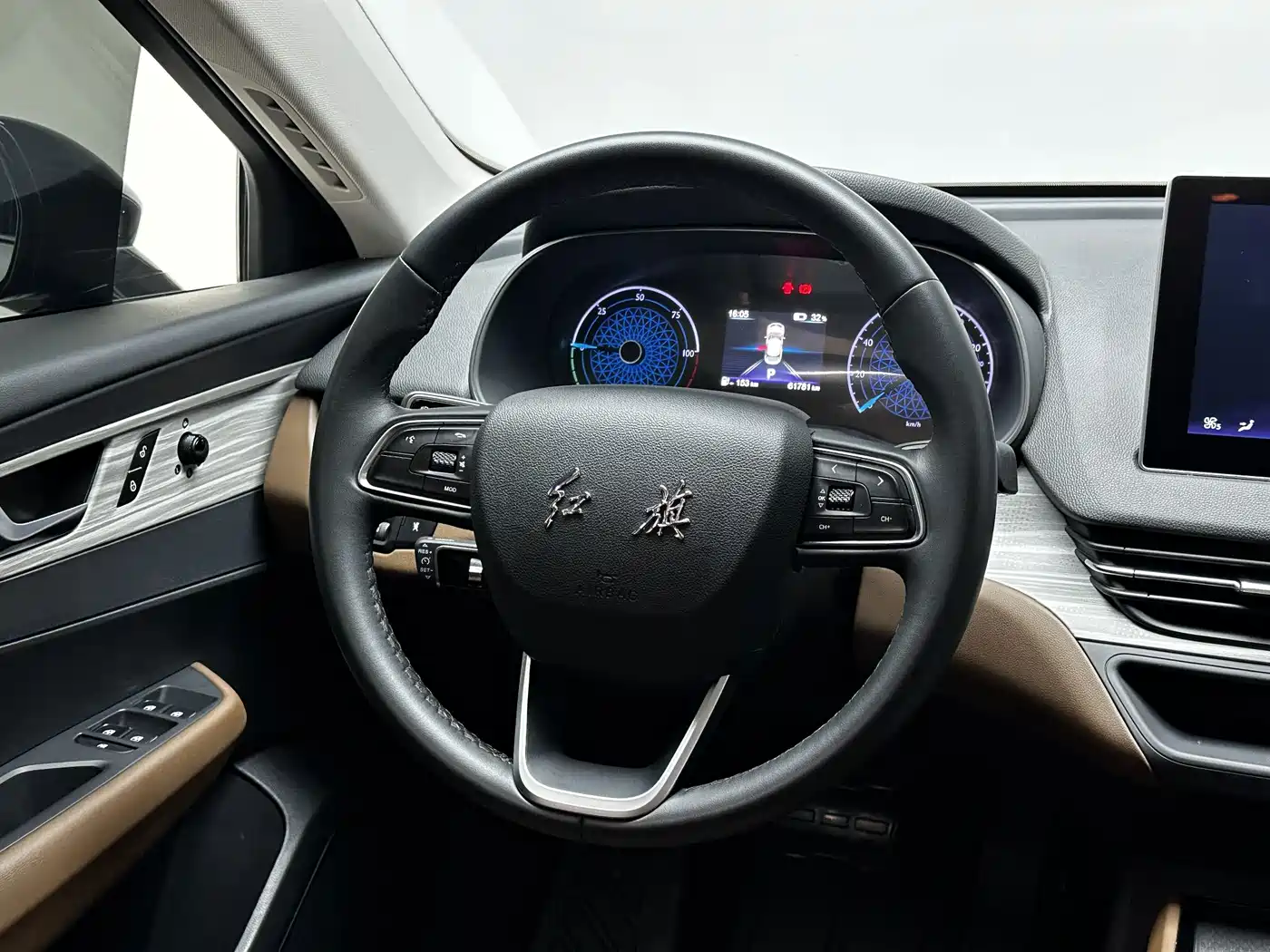 Hongqi E-QM5 2025 2024 Model 610km PLUS