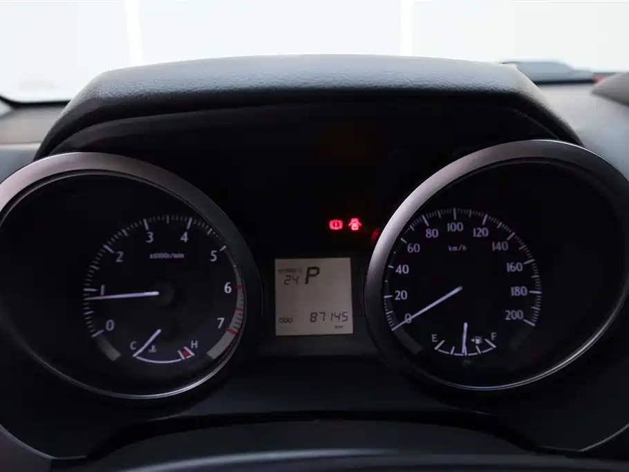 Toyota Prado 2016 2.7L Auto Luxury Edition фото 16