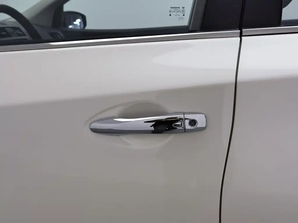 Nissan Tiida, миниатюра 18