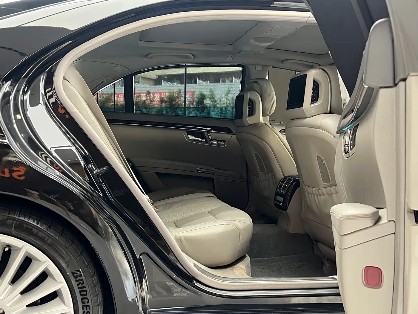 Mercedes-Benz S-Class 2010 Model S 400 L HYBRID фото 26