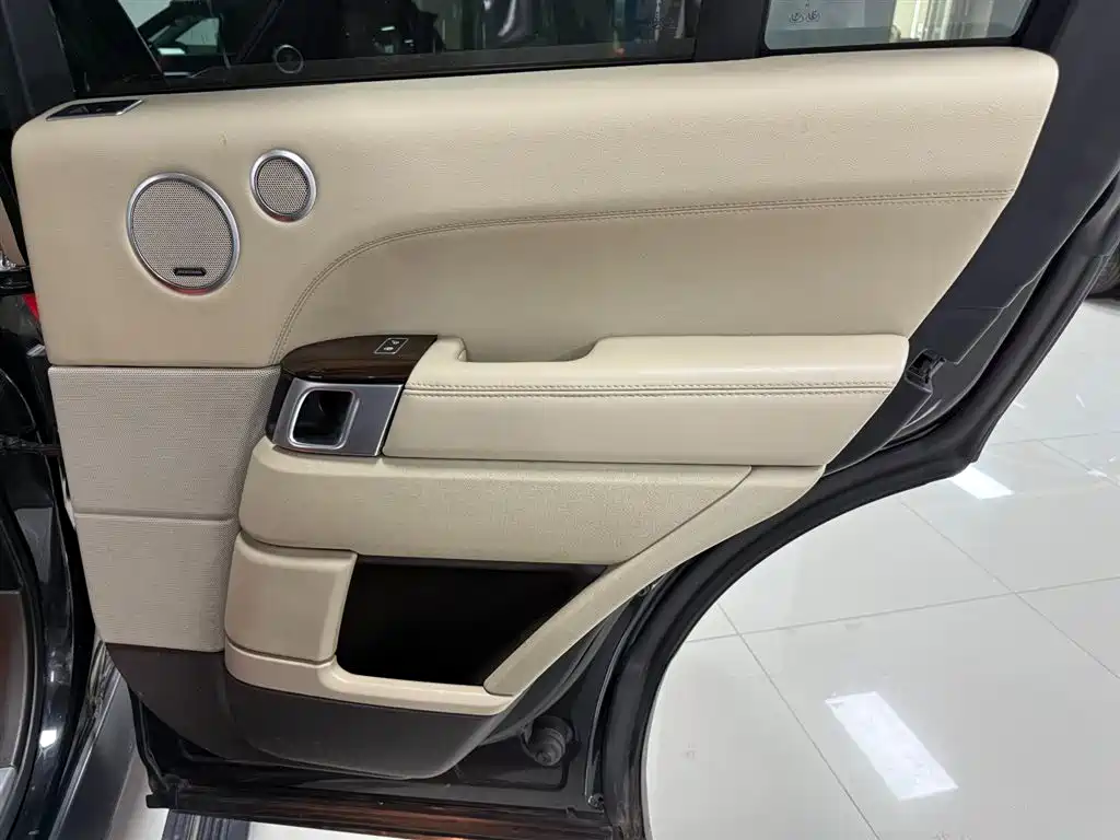 Land Rover Range Rover 2017 3.0 SC V6 Vogue фото 16
