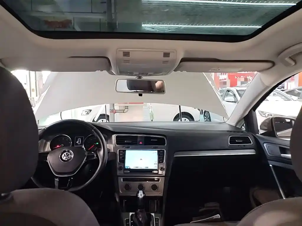 Volkswagen Golf 2014 1.4TSI Automatic Comfort фото 18