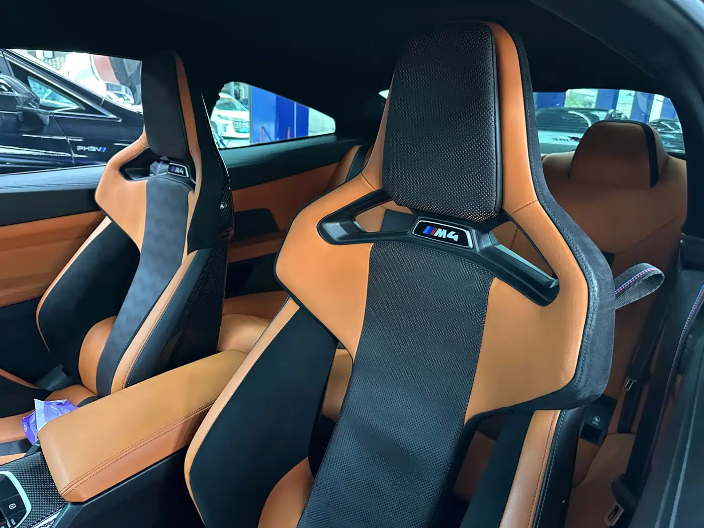 Photo 7 - BMW M4