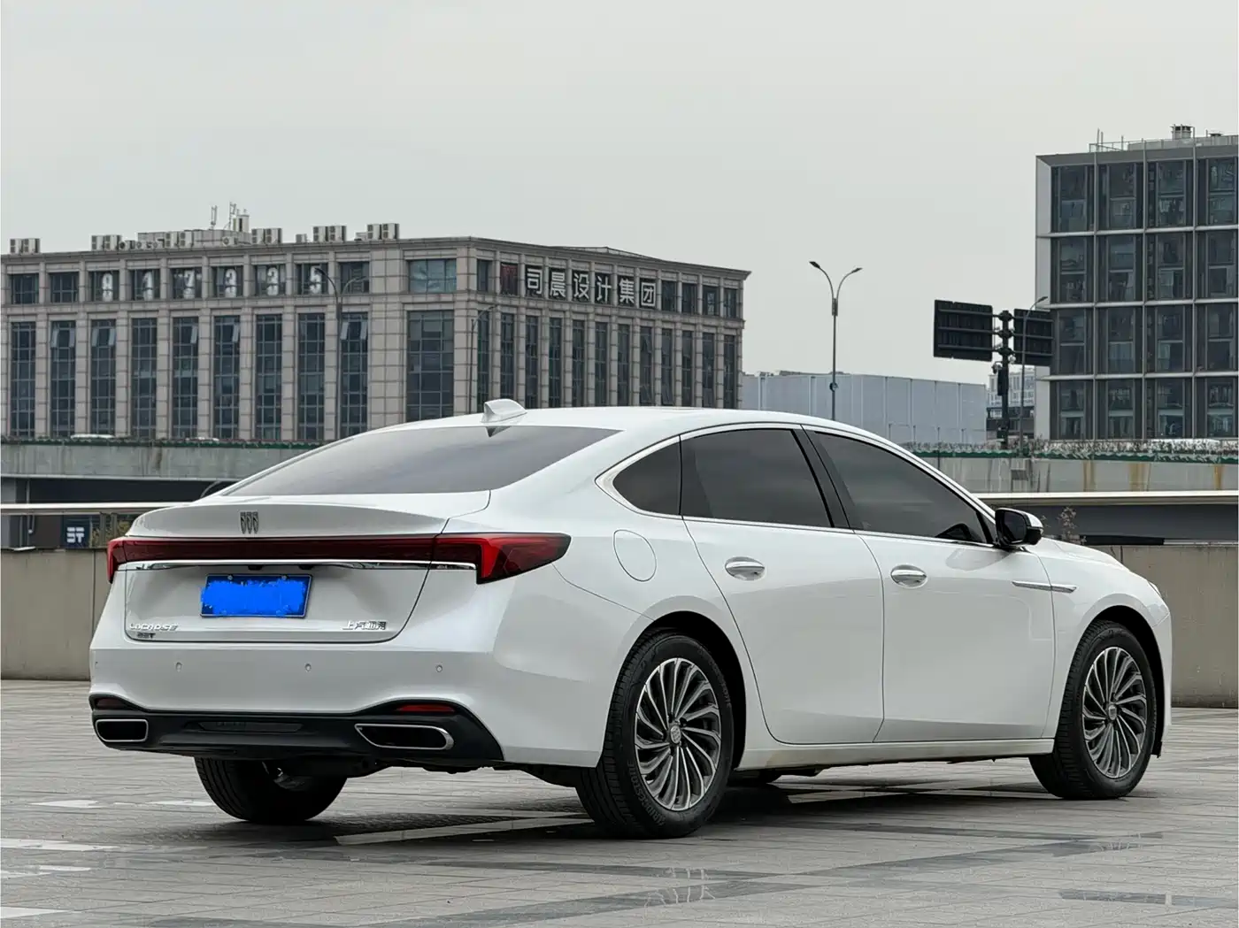 Buick LaCrosse 2023 28T Premium Edition фото 15