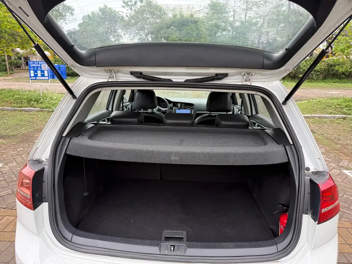 Volkswagen Golf 2015 1.4TSI Automatic Luxury фото 8