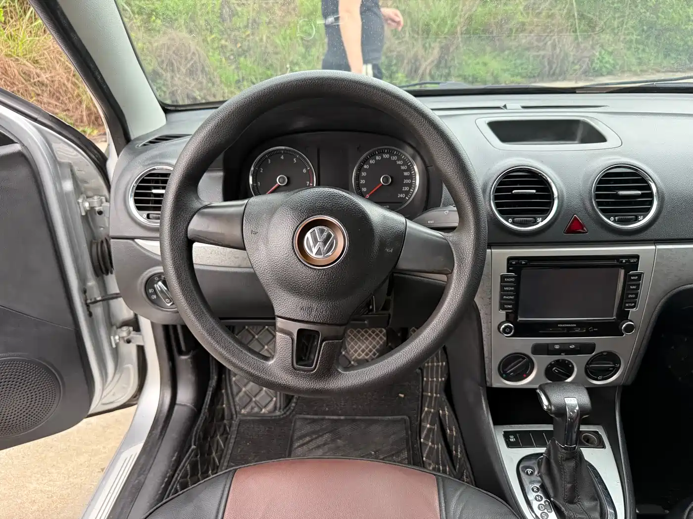 Volkswagen Lavida 2011 1.4TSI DSG Pinxuan Edition фото 10