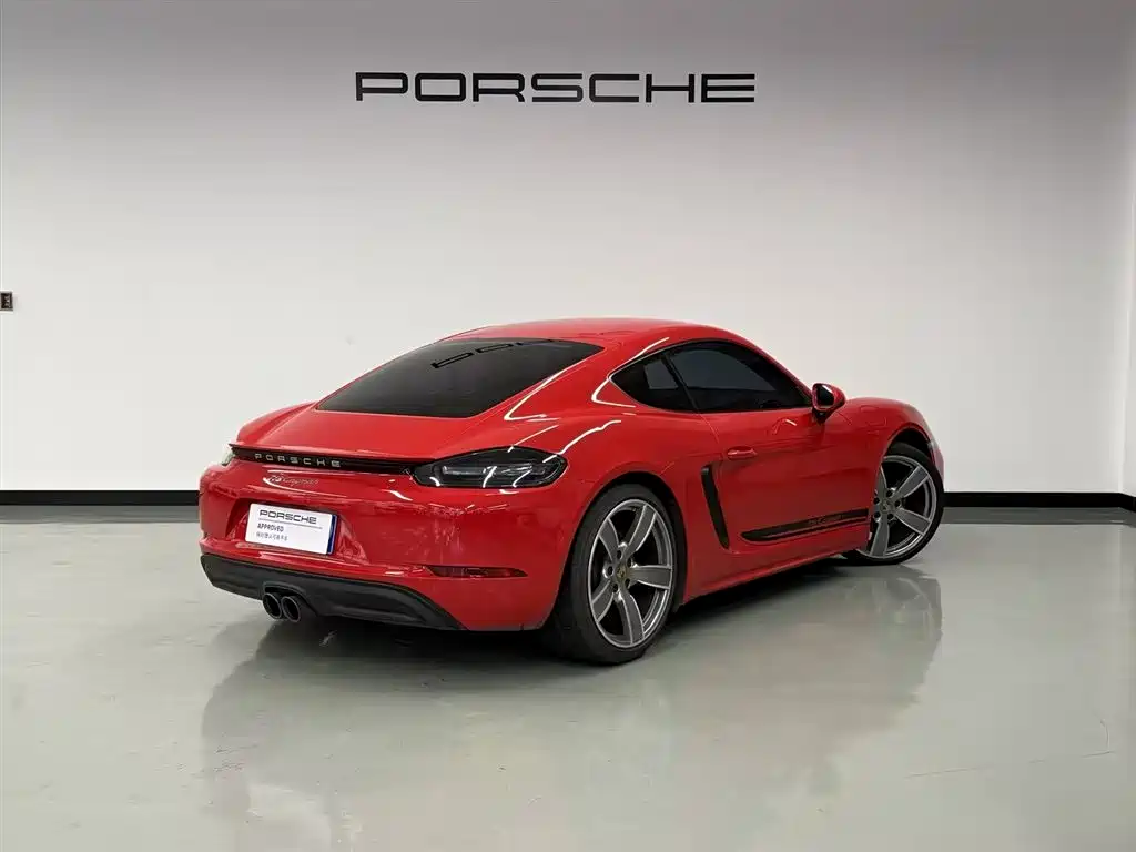 Porsche 718 2018 Cayman 2.0T фото 5