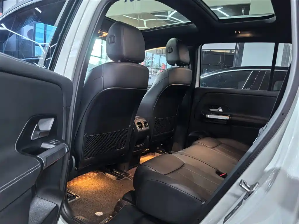 Mercedes-Benz EQB 2023 Facelift EQB 260 фото 6