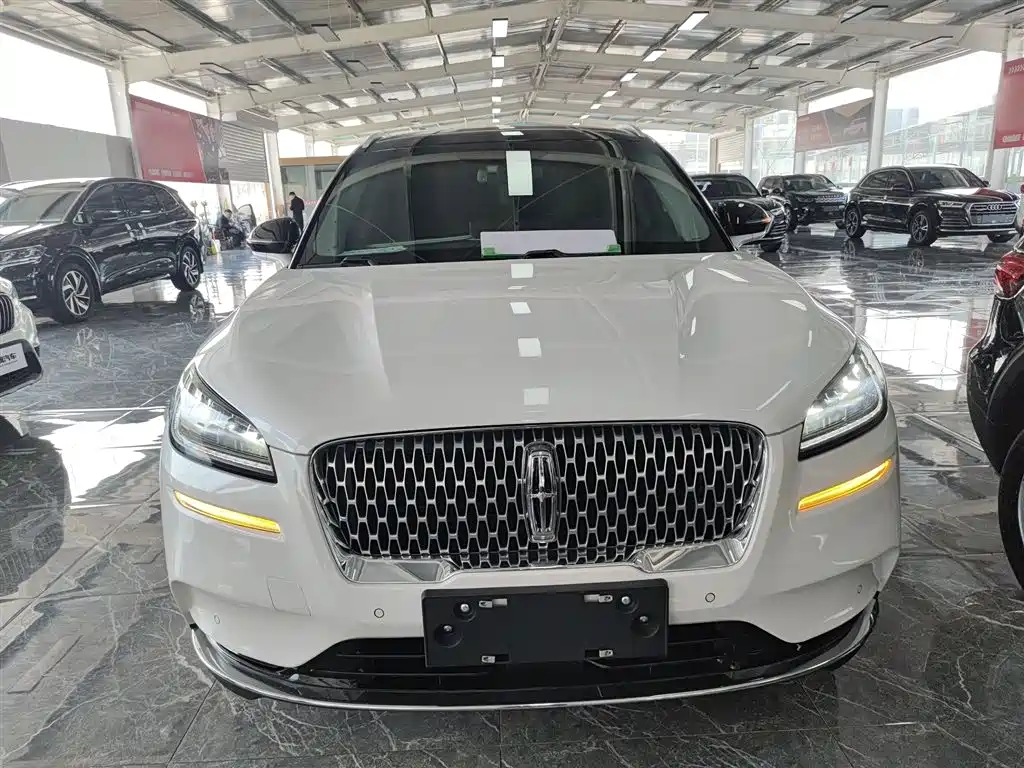 LINCOLN ADVENTURER