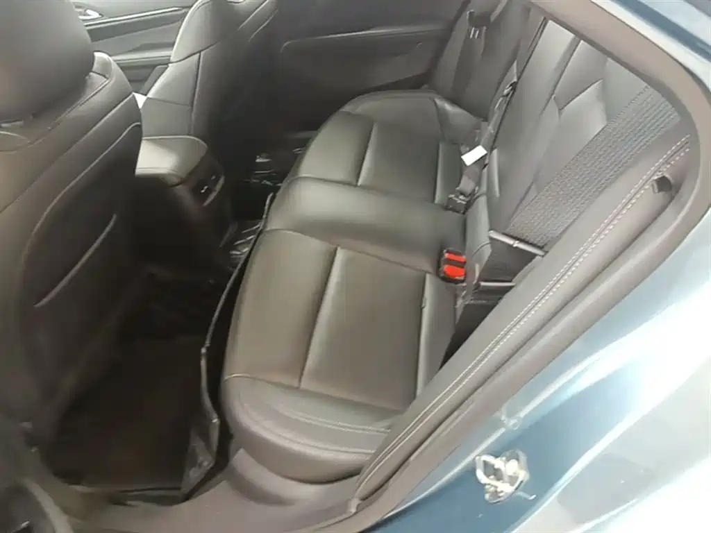 Cadillac CT4 2023 28T Luxury Model фото 17