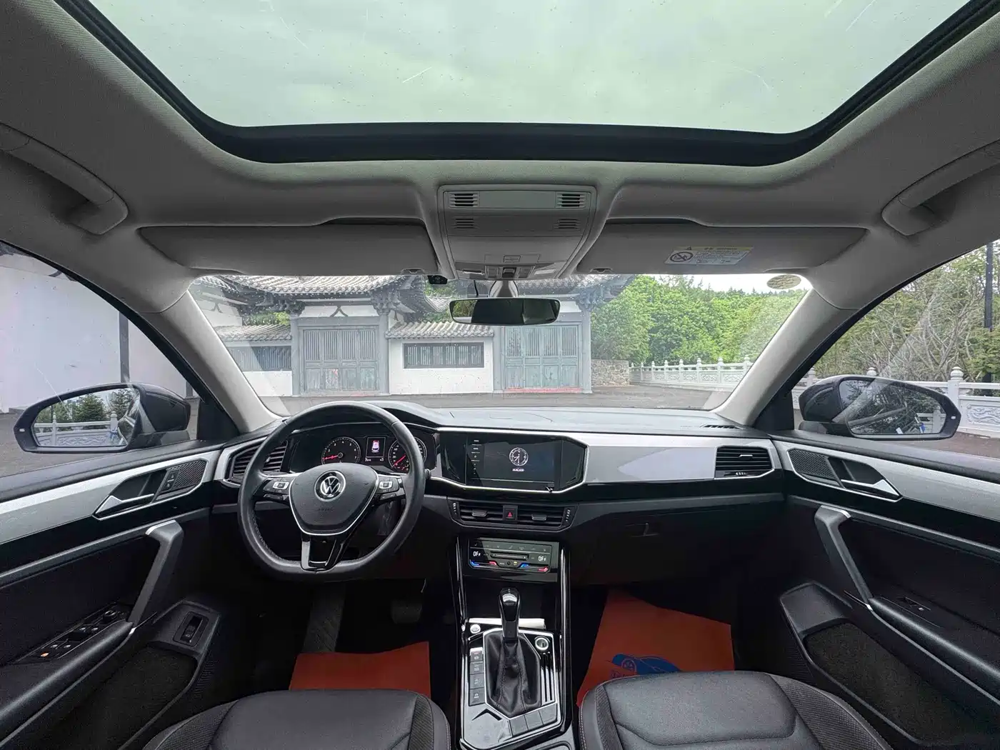Volkswagen Tayron 2022 280TSI 2WD Luxury Smart Connect Edition фото 17