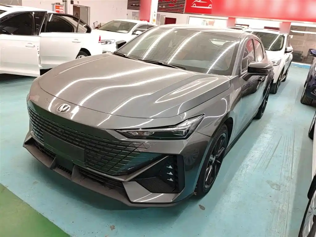 Changan UNI-V iDD 2023 ZhiDian iDD 1.5T 113km Smart Fun Edition