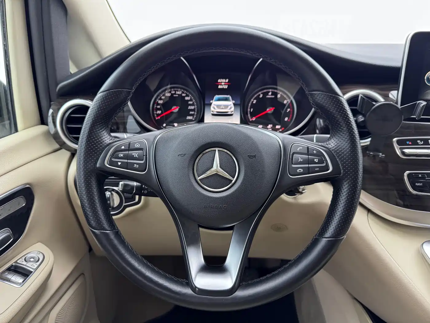 Mercedes-Benz V-Class 2018 V 260 Navigator Edition China VI фото 8