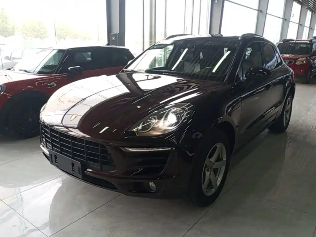 Фото 2 - Porsche Macan