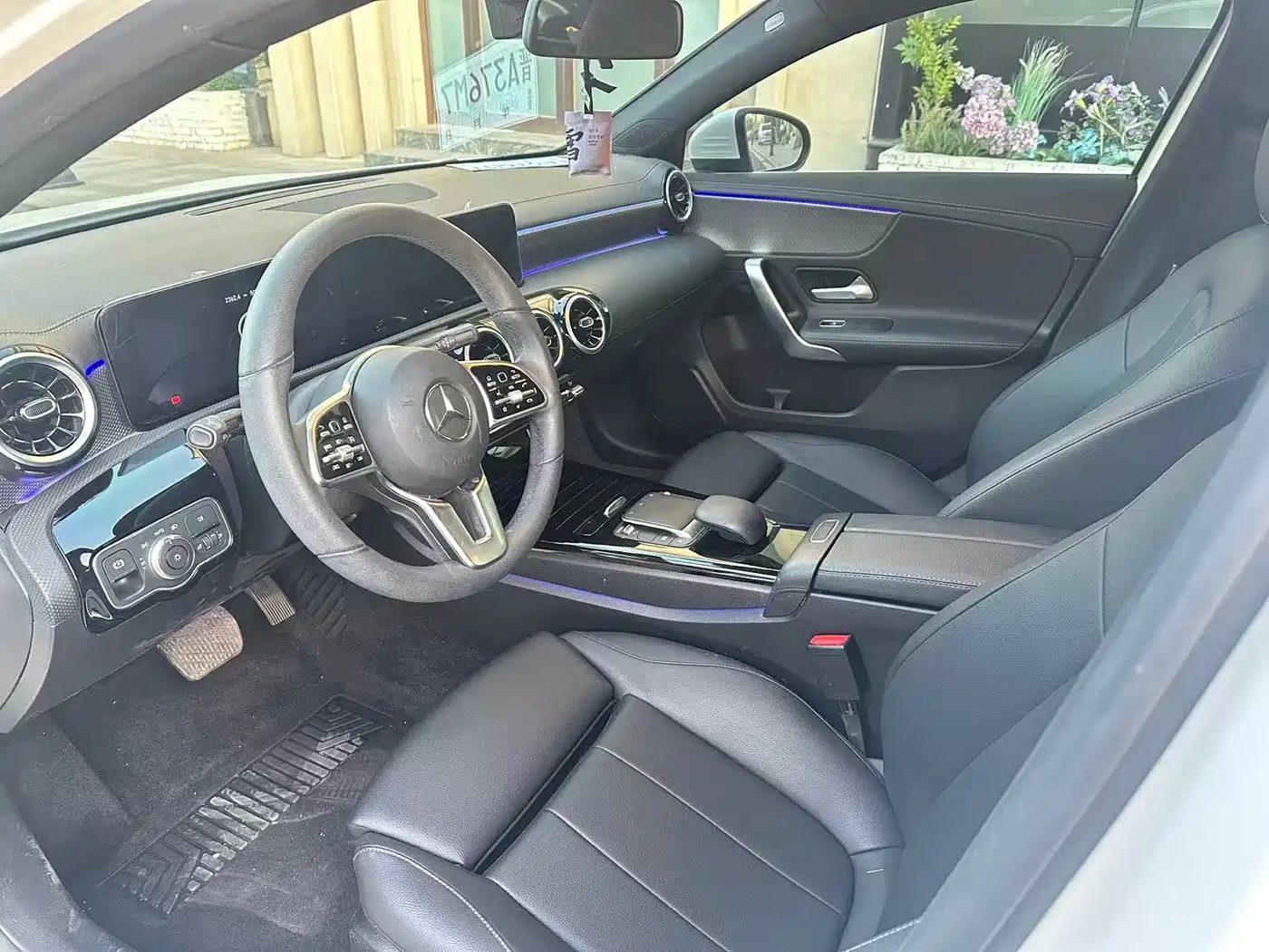Mercedes-Benz A-Class 2021 A 180 L Sports Sedan фото 5