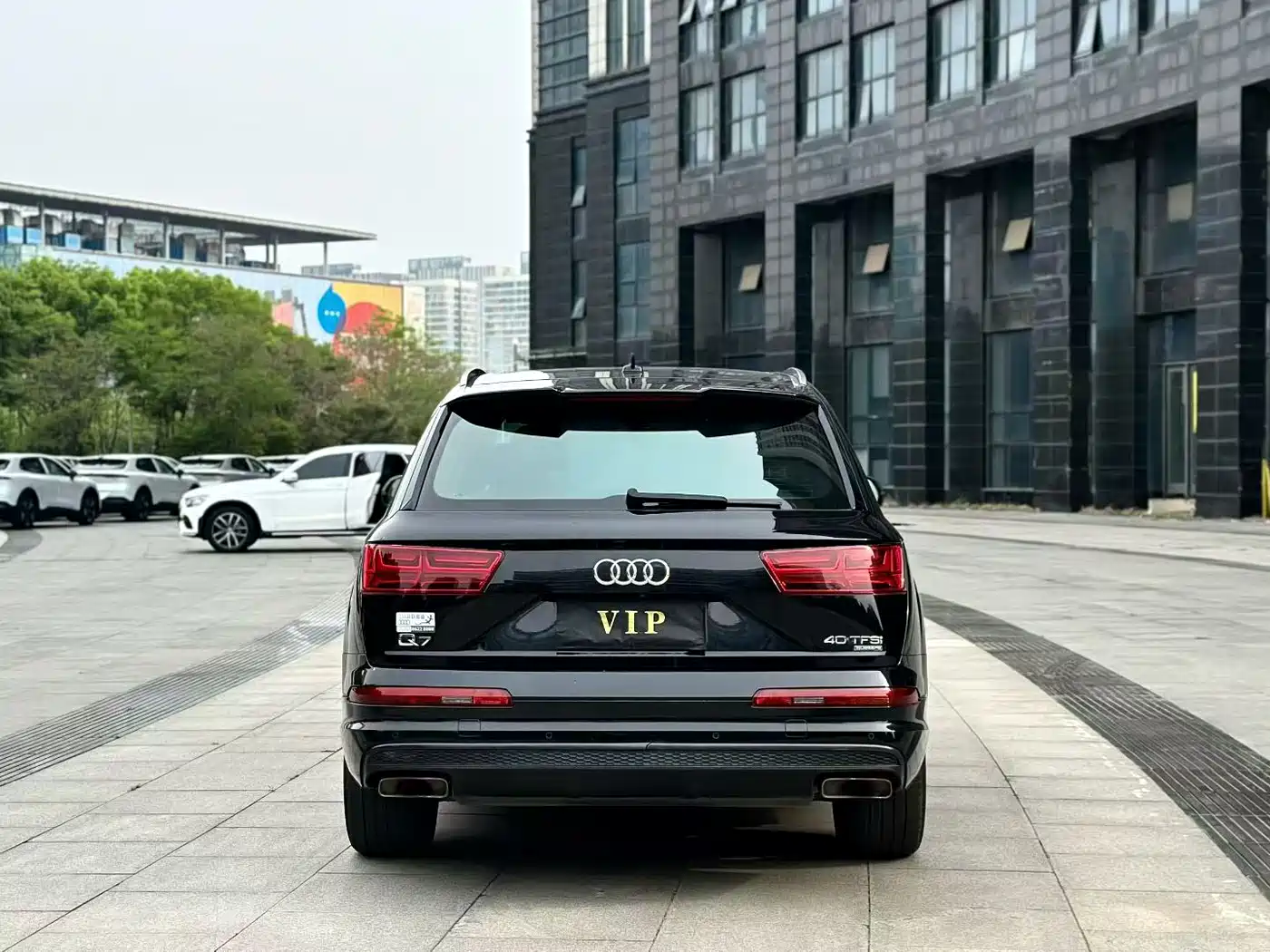AUDI Q7