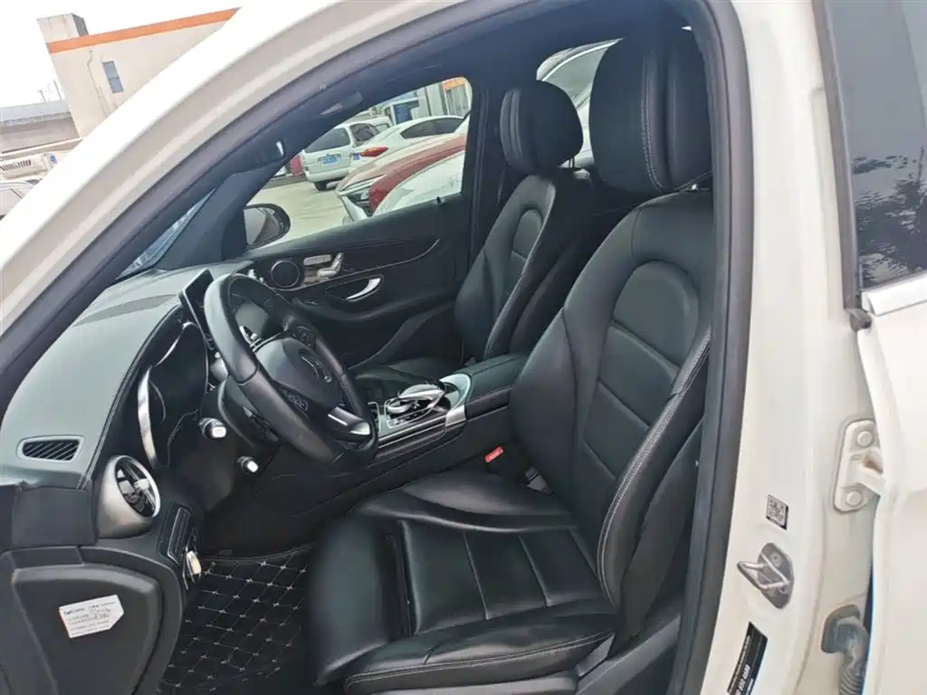 Mercedes-Benz GLC 2019 GLC 260 L 4MATIC Dynamic фото 15