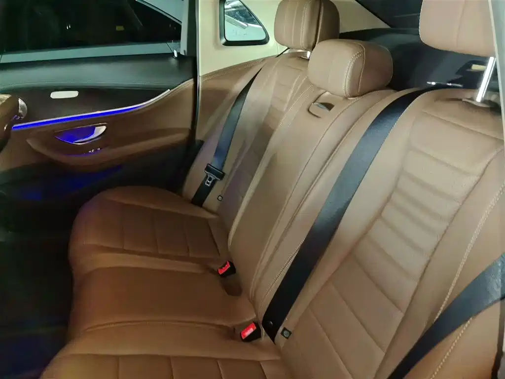 Mercedes-Benz E-Class 2016 E 200 L Sport Type фото 13