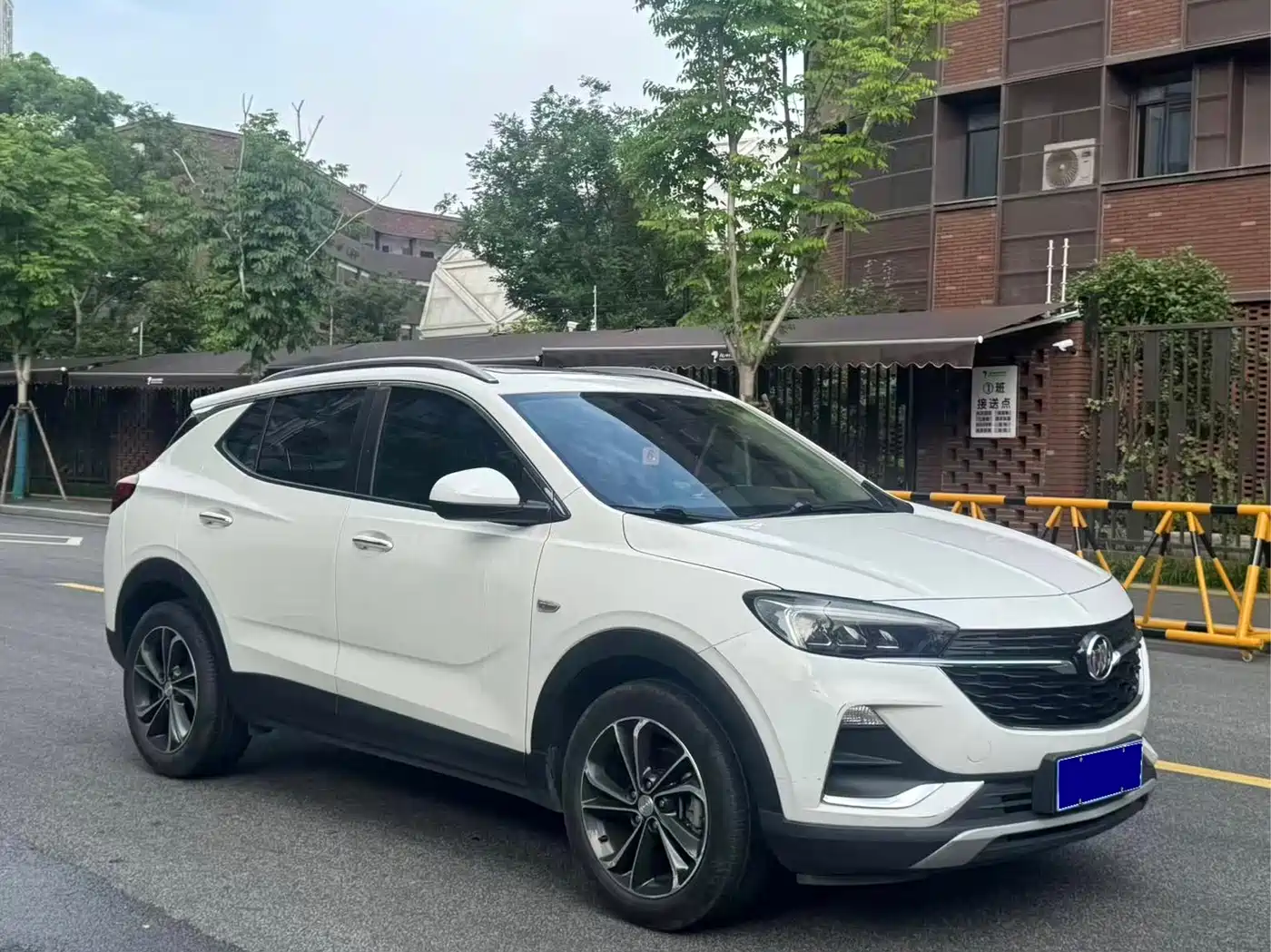 Buick Encore GX 2020 20T CVT 2WD Luxury Model фото 3