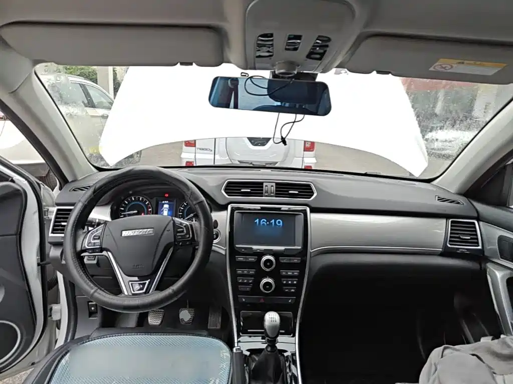 Haval H2 2017 Red Label 1.5T Manual 2WD Elite фото 10