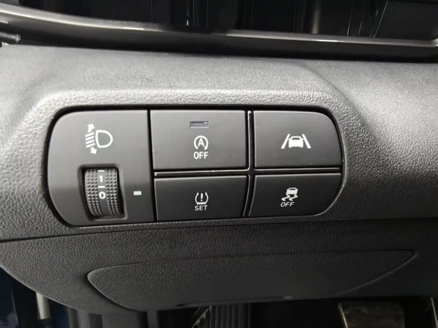 Hyundai Elantra 2022 240TGDi DCT LUX Premium Edition фото 14