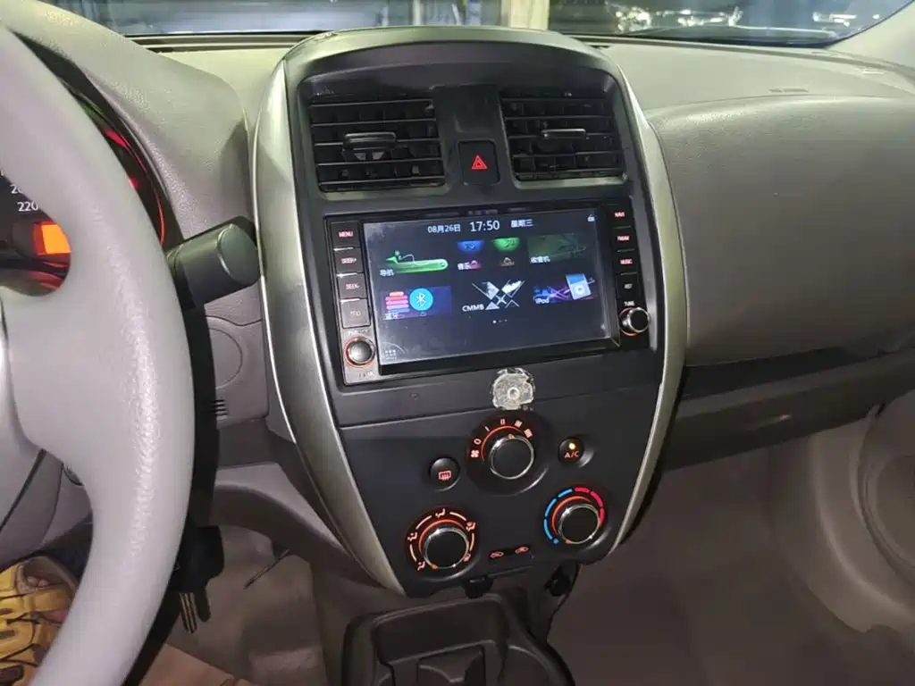 Nissan Sunny 2016 2015 1.5XE Manual Comfort