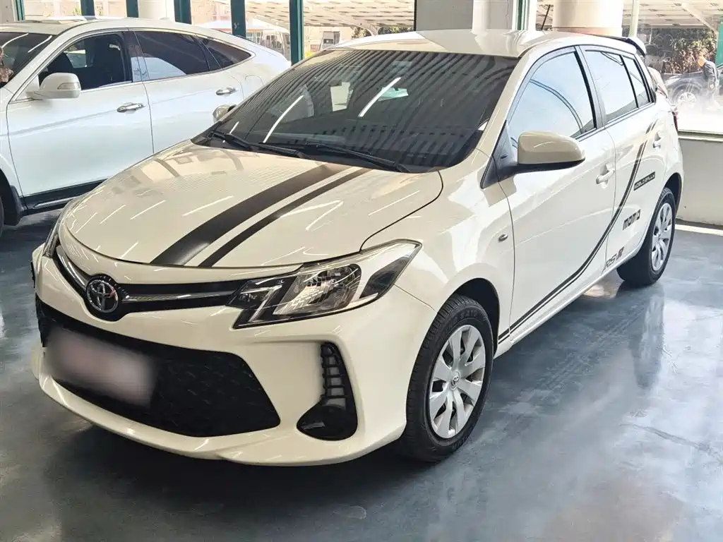 Toyota Vios FS 2021 1.5L CVT Fengchi Edition фото 2