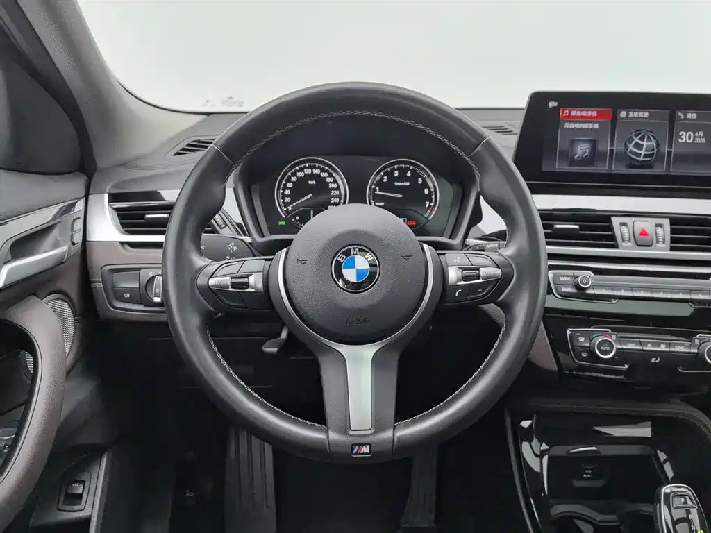 BMW X2 2023 sDrive25i M Sport Shadow Edition фото 11