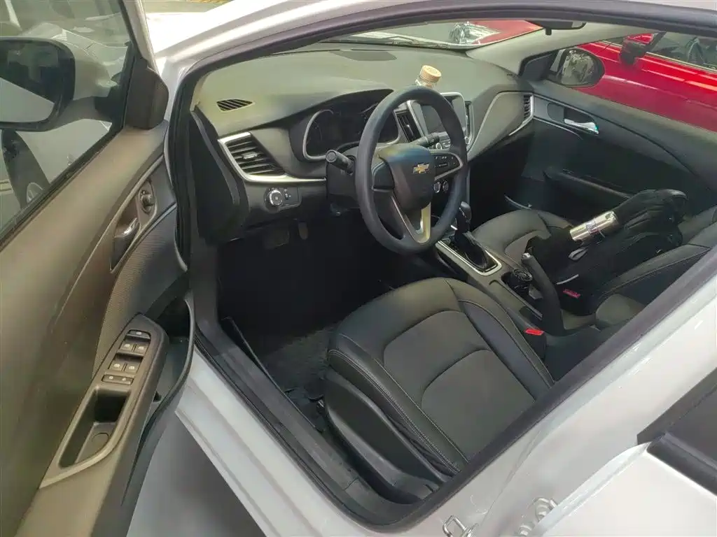 Chevrolet Cavalier 2019 320 Automatic Joy Edition фото 16