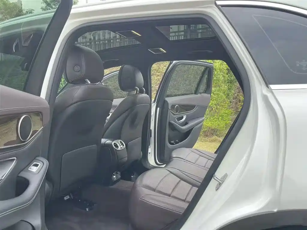 Mercedes-Benz GLC 2019 GLC 260 4MATIC Dynamic фото 6