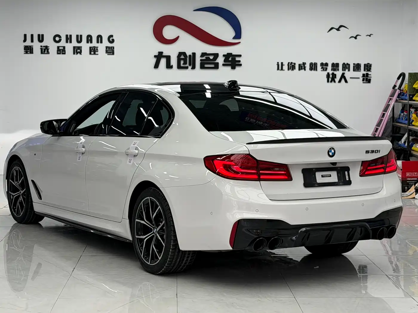 BMW 5 Series (Import) 2020 530i M Sport Package фото 2