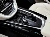 Фото 11 - Aston Martin DBX