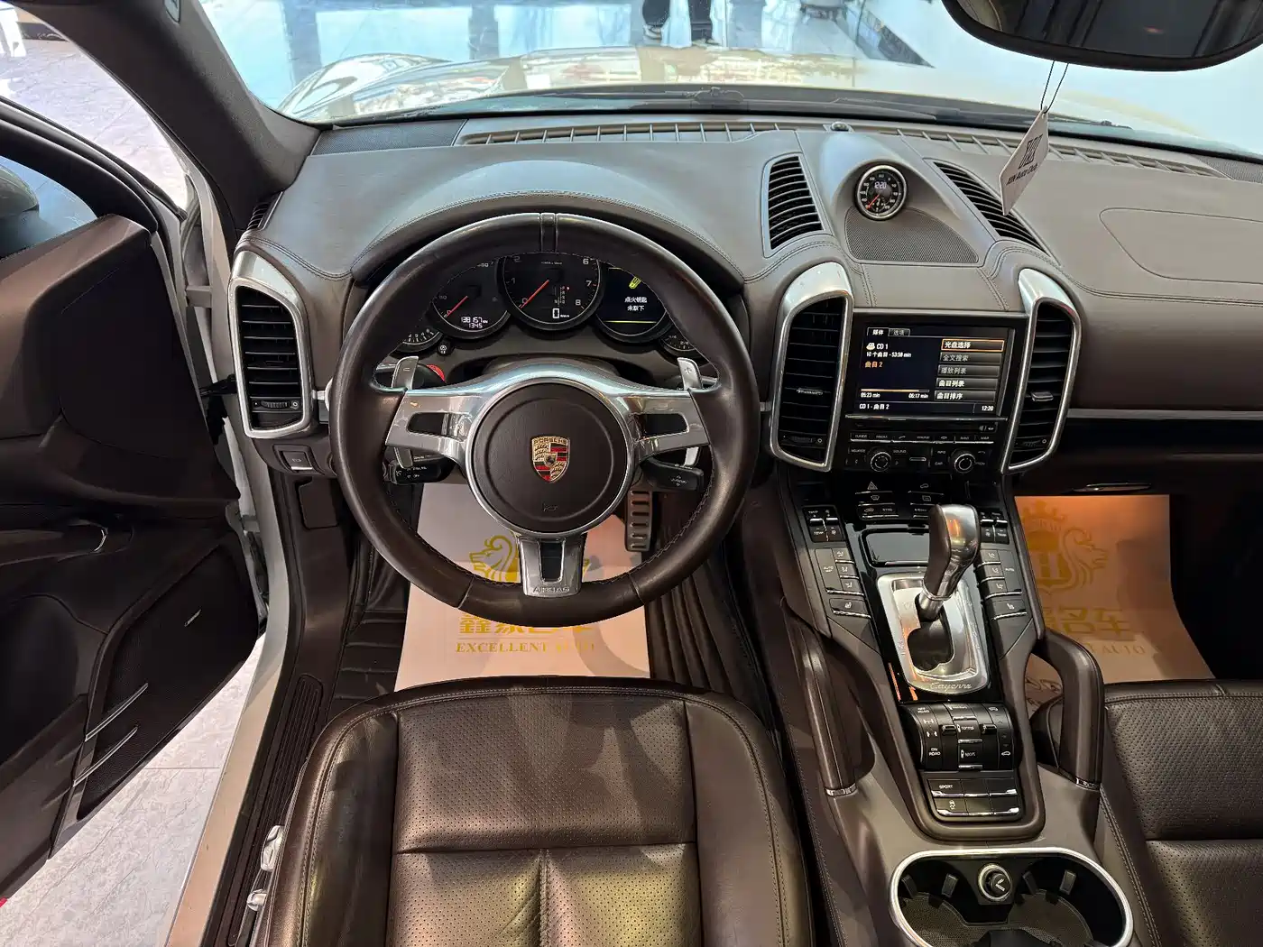Porsche Cayenne 2014 Cayenne Platinum Edition 3.0T фото 7
