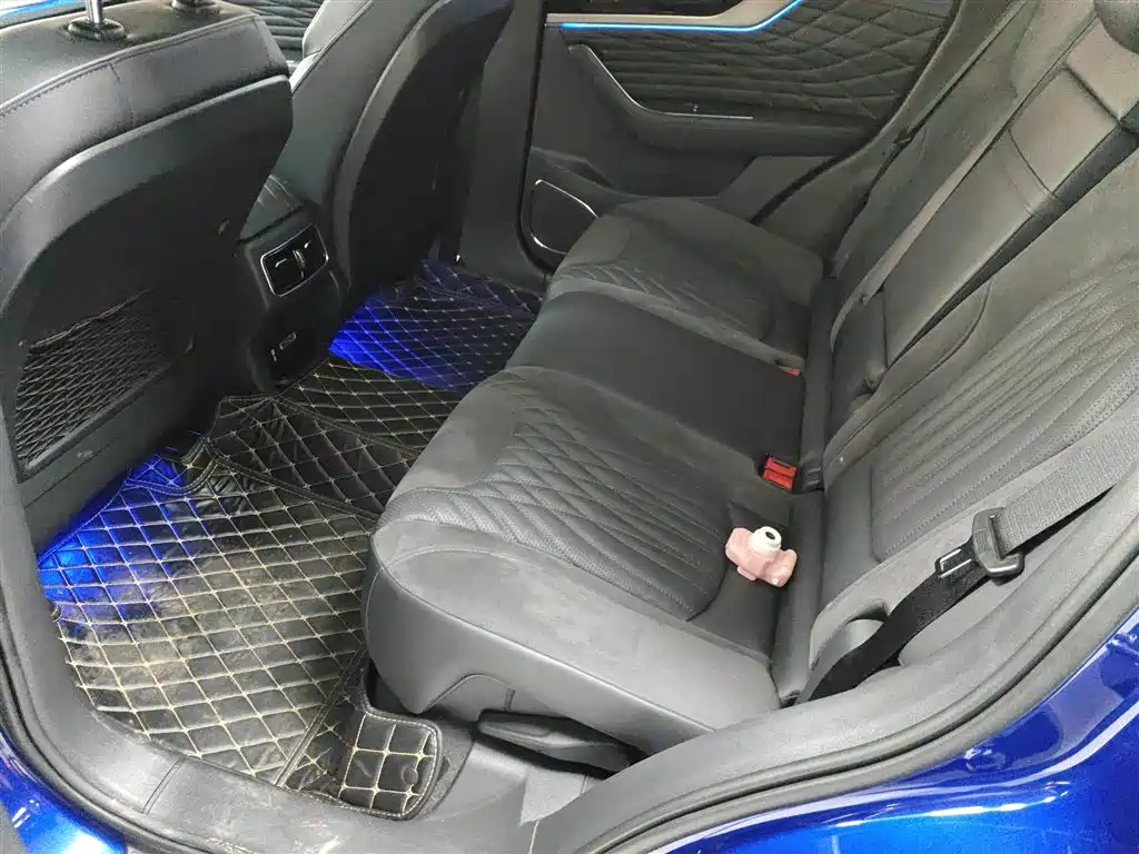 Hongqi HS5 2022 Facelift 2.0T Smart Flag Enjoyment Edition фото 17