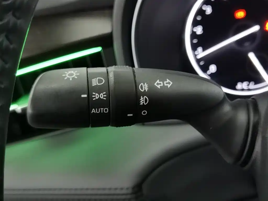 Toyota Avalon 2019 2.0L XLE Premium Edition (China VI) фото 21