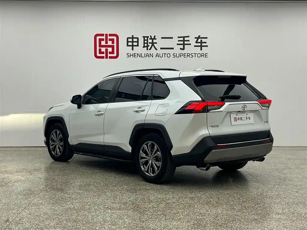 Toyota RAV4 Rongfang 2023 2.0L CVT FWD Style Plus Edition фото 3