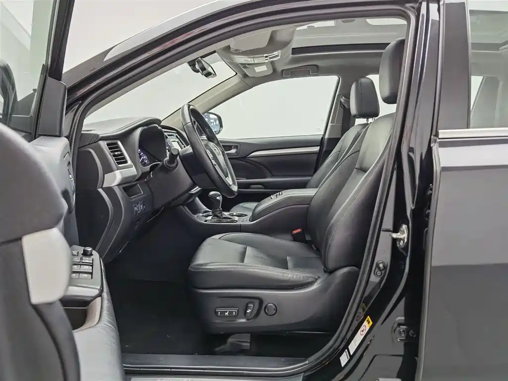 Toyota Highlander 2017 2.0T 4WD Premium 7-Seater фото 10