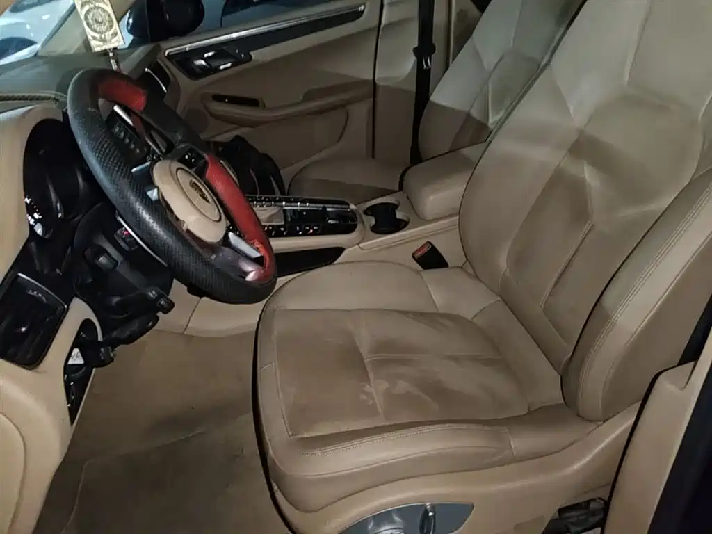Porsche Macan 2016 Macan 2.0T фото 15
