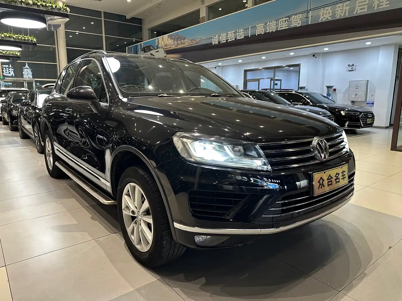 Volkswagen Touareg 2017 3.0TSI Explorer Edition фото 3
