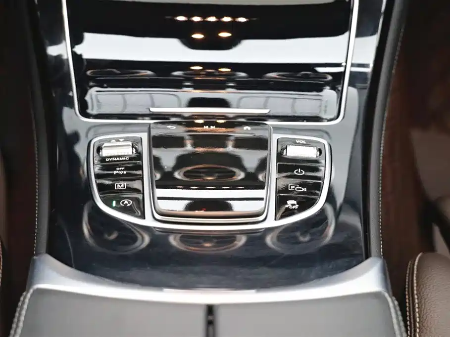 Mercedes-Benz GLC 2021 GLC 260 L 4MATIC Sporty фото 21