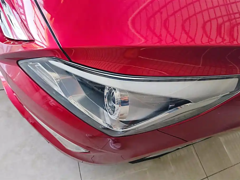 Hyundai Reina 2014 Model 1.6L Automatic TOP фото 5