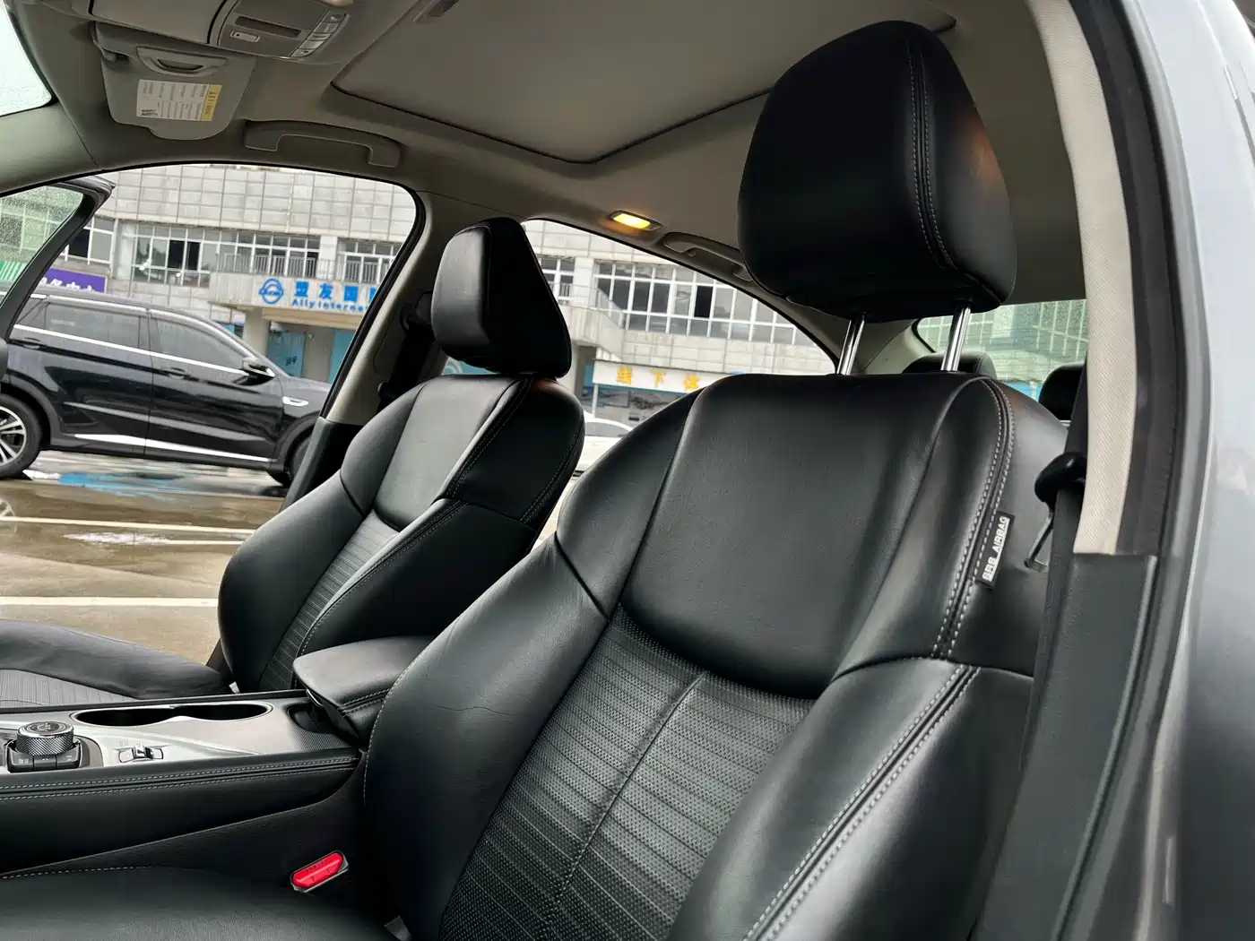 Infiniti Q50 2014 3.7L Luxury Sport фото 17