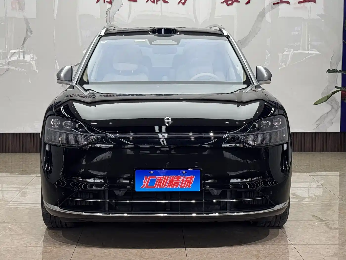 AITO Wenjie AITO M9 2025 Extended Range Ultra 52kWh 6-Seater фото 4