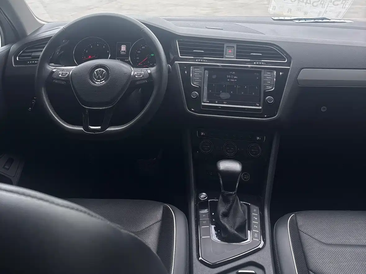 Volkswagen Tiguan L 2017 330TSI Automatic 2WD Flagship Edition фото 10